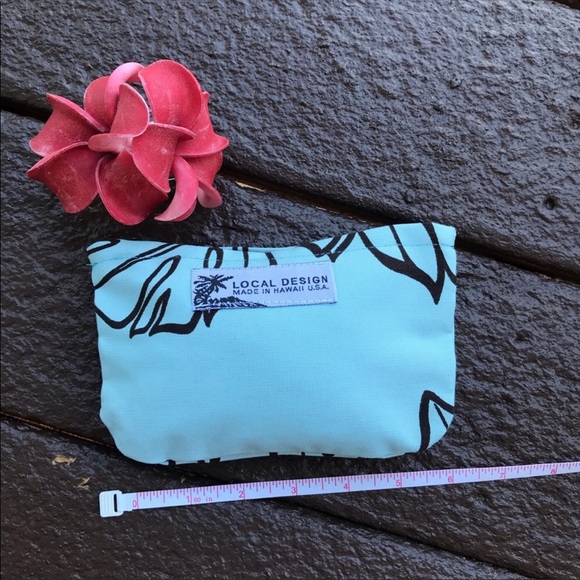 Set of makeup or travel bags - Picture 3 of 6